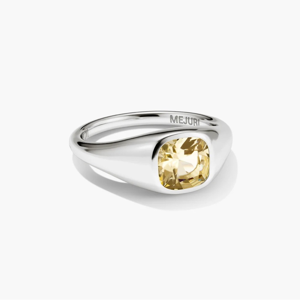 Mejuri // Jude Pinky Ring Champagne Quartz